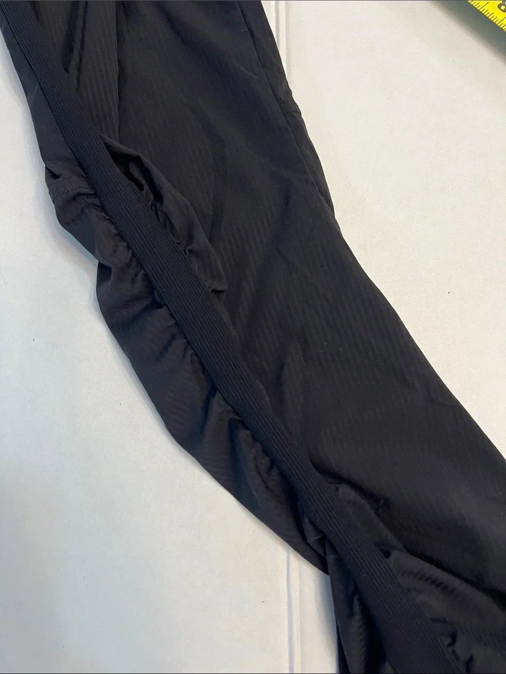 LULULEMON DANCE STUDIO BLACK PANTS SIZE 2